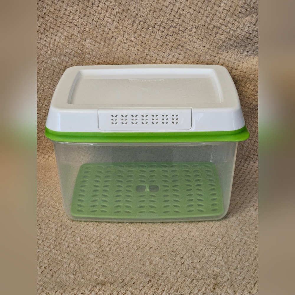 Rubbermaid Freshworks Large, EUC